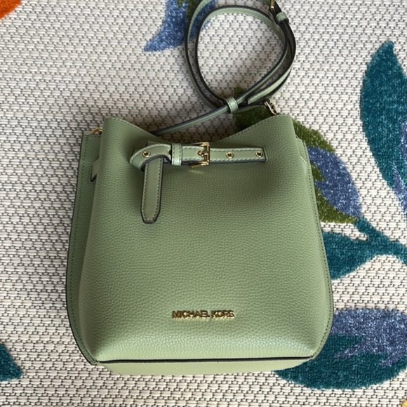 Michael Kors Emilia Small Bucket Bag Messenger Leather Light Sage - Picture 12 of 16